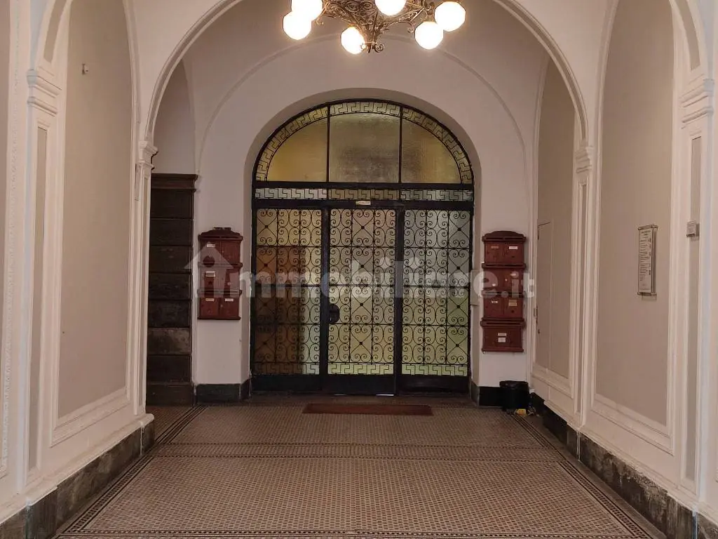 Bilocale Luminoso nel Cuore del Centro Storico — foto 8