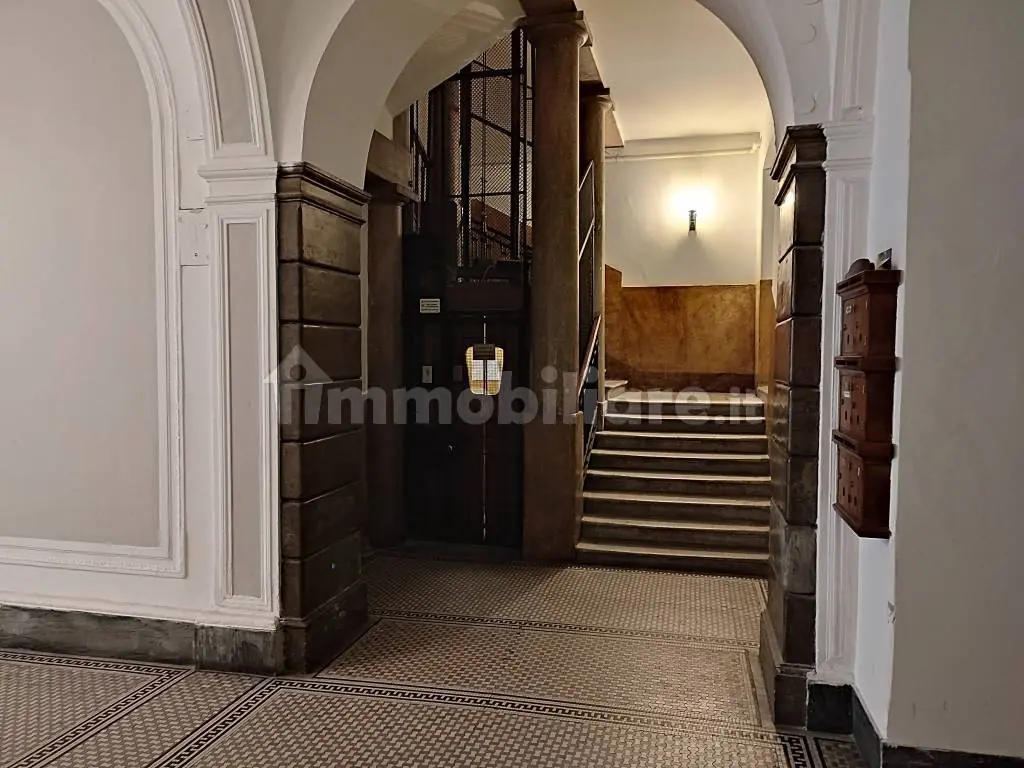 Bilocale Luminoso nel Cuore del Centro Storico — foto 9