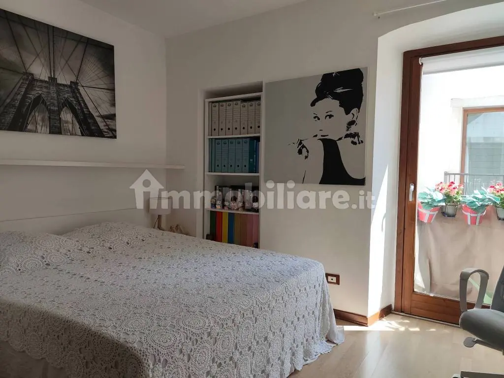 Bilocale ristrutturato con ascensore — foto 7