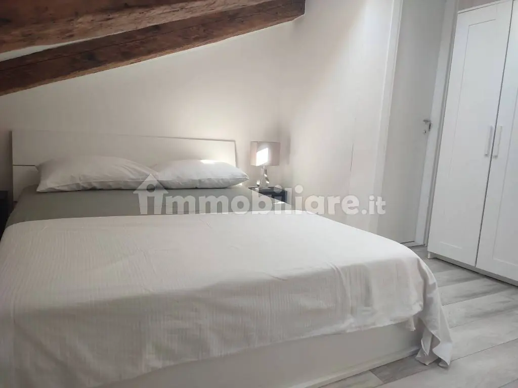 Trilocale ristrutturato, centro storico — foto 7