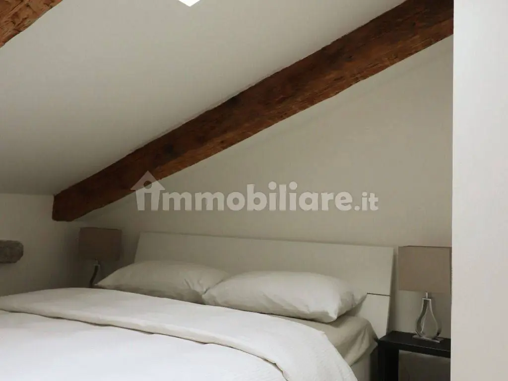 Trilocale ristrutturato, centro storico — foto 8