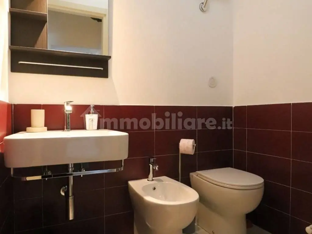 Trilocale ristrutturato, centro storico — foto 9