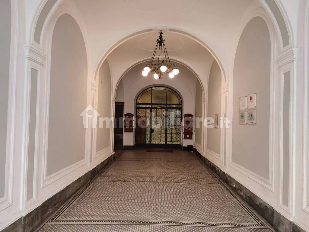 Trilocale ristrutturato, centro storico — foto 10